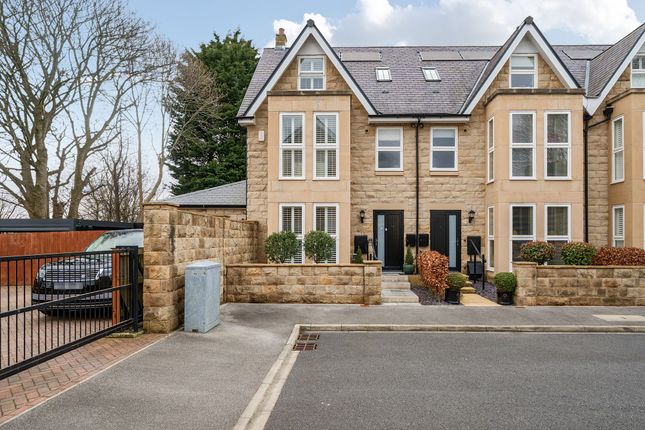 Connaught Court, Harrogate, HG1 4 bed end of terrace house for sale