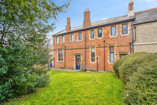 2 bed flat