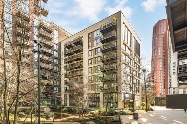 Ace Way, London SW11 1 bed flat for sale