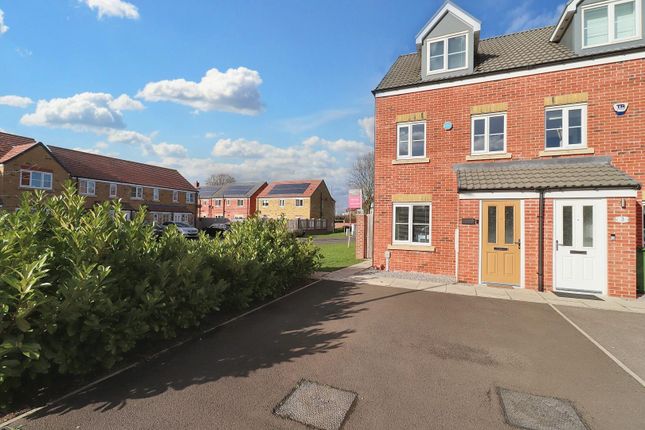 Spencer Drive, Norton Gardens... 3 bed semi