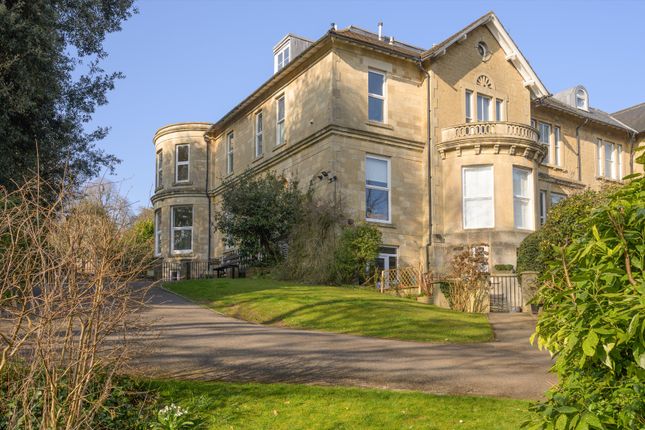 2 bed maisonette