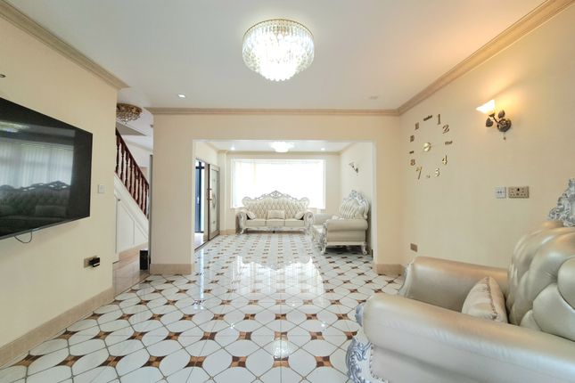 6 bed end terrace house