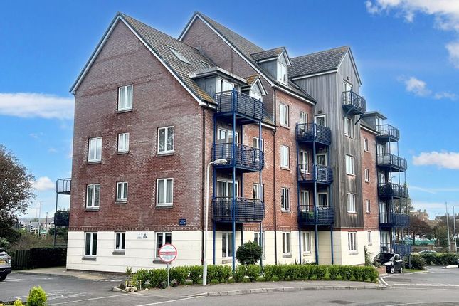 1 Corscombe Close, Weymouth DT4 3 bed apartment for sale