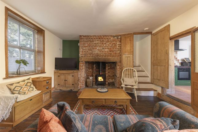 2 bedroom town house for sale
