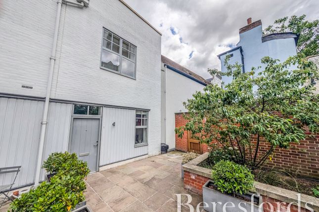 Angels Courtyard, High Street, CO1 2 bed duplex for sale