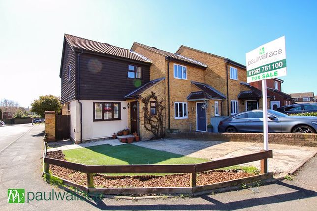 Rumsley, West Cheshunt 3 bed end of terrace house for sale