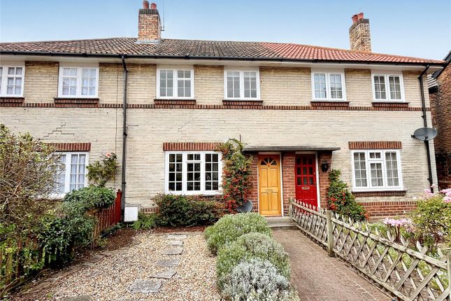 Market Close, Poole, Dorset, BH15 2 bed terraced house for sale