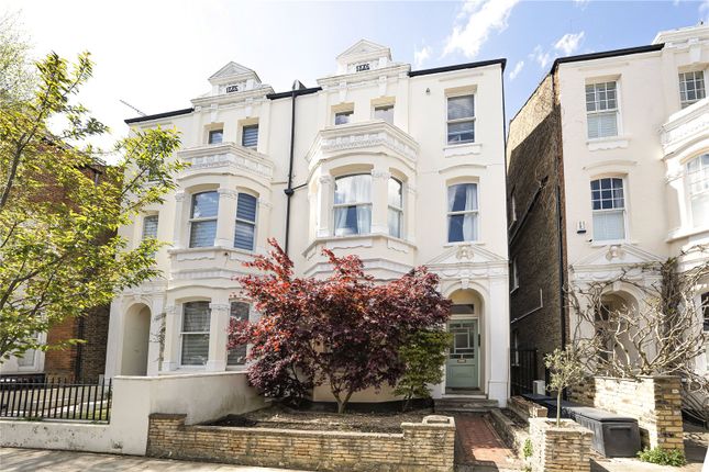 Carmalt Gardens, London, SW15 1 bed apartment for sale