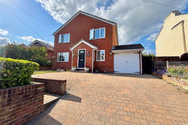 4 bed detached house