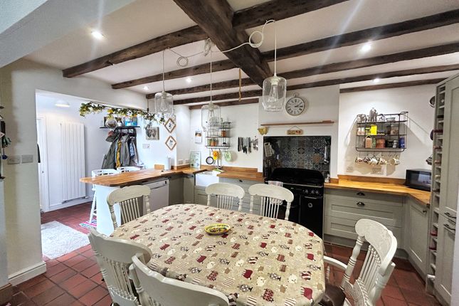 3 bedroom cottage for sale