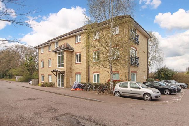 Hardings Close, Hemel Hempstead 2 bed apartment for sale