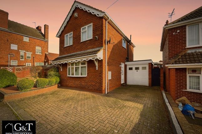 Double Row, Dudley 3 bed detached house for sale