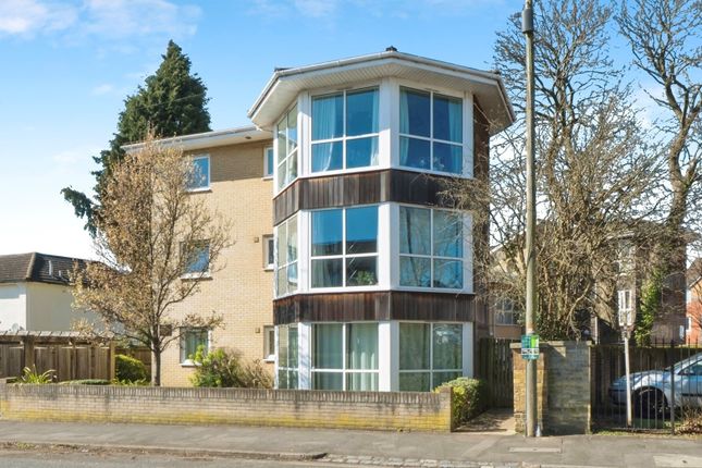 2 bed flat