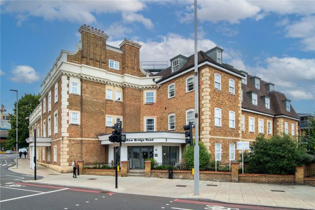 Kew Bridge Road, Brentford, TW8 2 bed apartment for sale