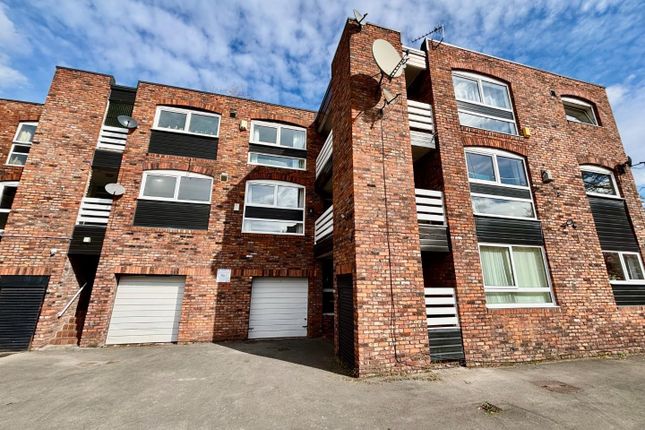 Kingston Court, Didsbury 2 bed apartment for sale