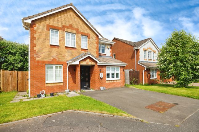 5 bed detached house