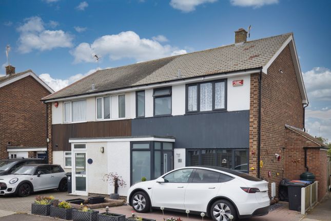 Oaklands Avenue, Broadstairs, Kent, CT10 3 bed end of terrace house for sale