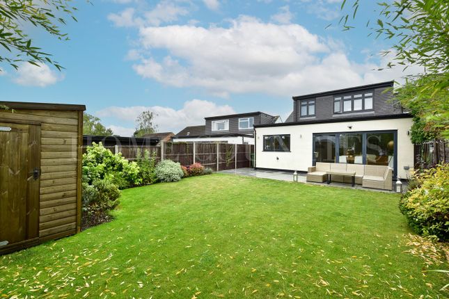 Field View Road, Potters Bar, EN6 4 bed bungalow for sale