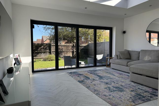 4 bed end terrace house