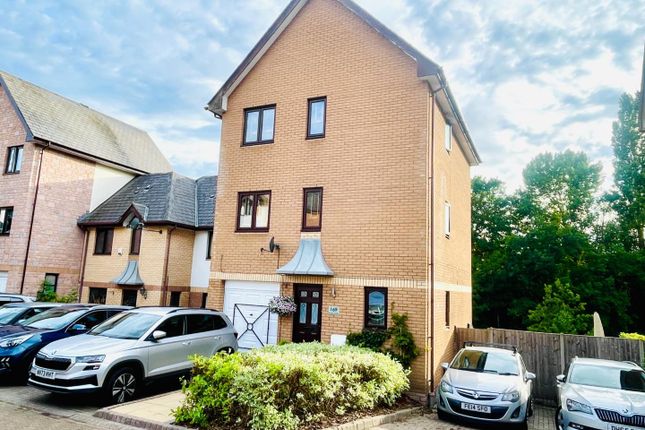 3 bed town house