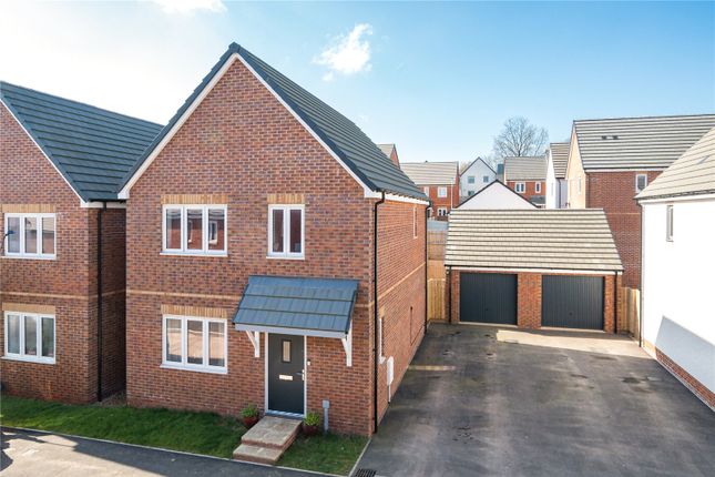 Bramble Mews, Chard, Somerset, TA20 3 bed detached house for sale