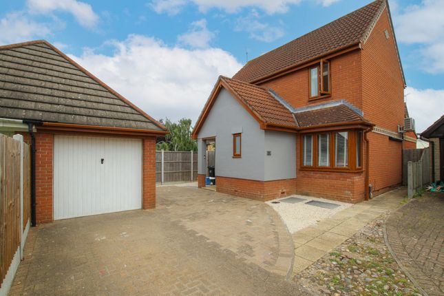 3 bed detached house