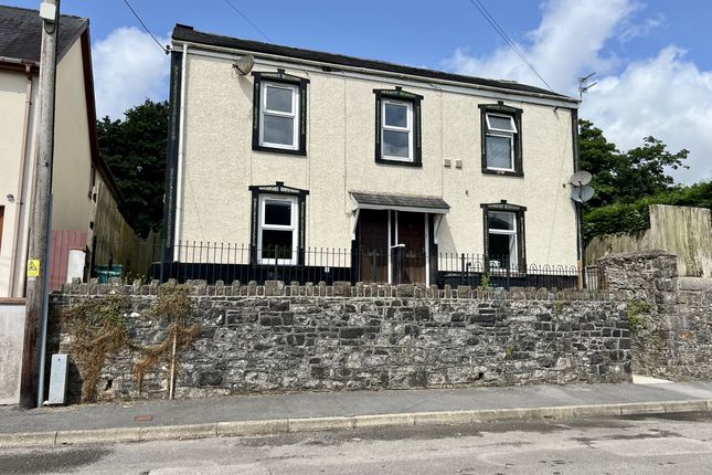 Old Llanstephan Road, Johnstown... 3 bed semi