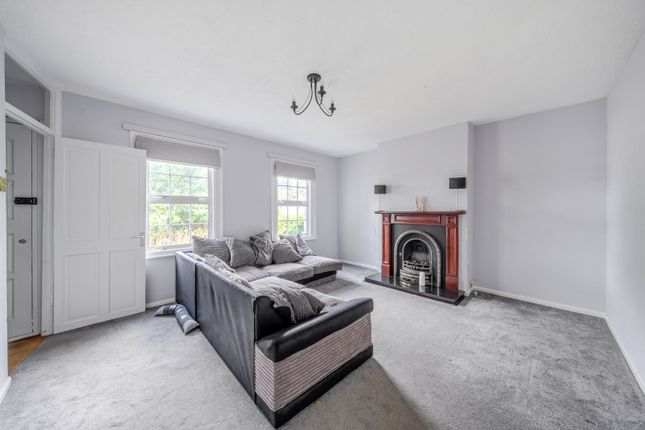 Leaves Green Road, Keston, BR2 2 bed end of terrace house for sale