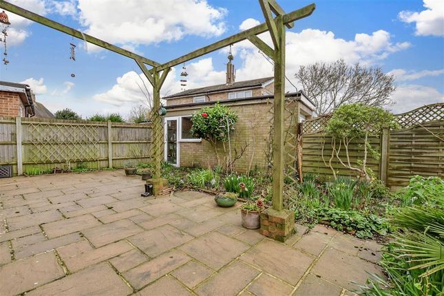 3 bed detached house