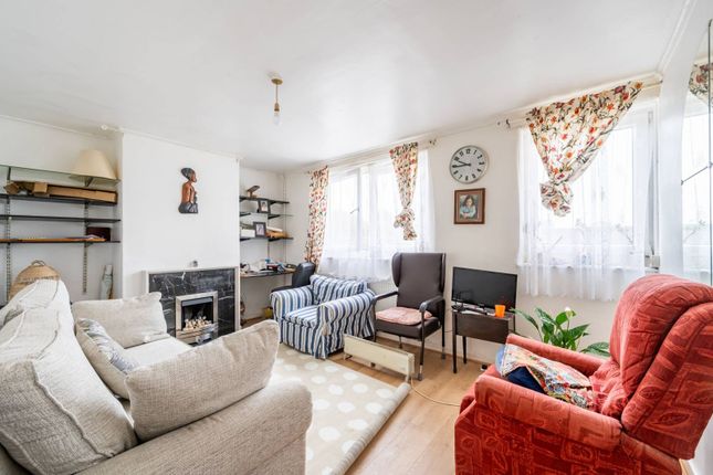 St Stephens Road, London E3 2 bed flat for sale