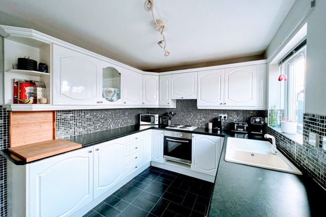 2 bed semi-detached house