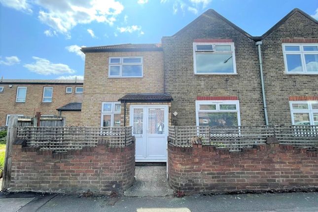 Ilford, Essex, IG2 5 bed detached house for sale