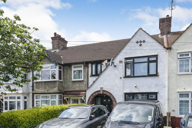 Burnham Gardens, Hounslow 3 bed terraced house for sale