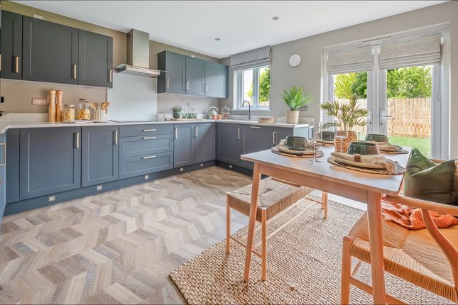 4 bed detached house