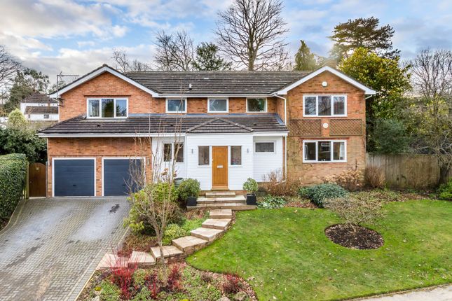 5 bed detached house