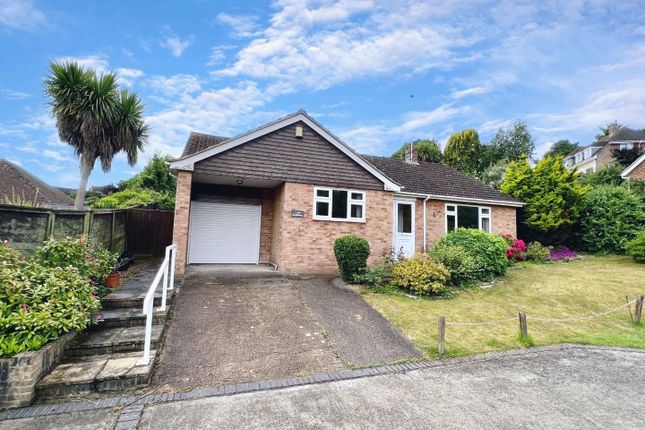 HYTHE 2 bed detached bungalow for sale