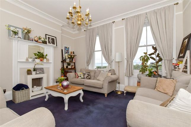 7 bedroom semi-detached house for sale