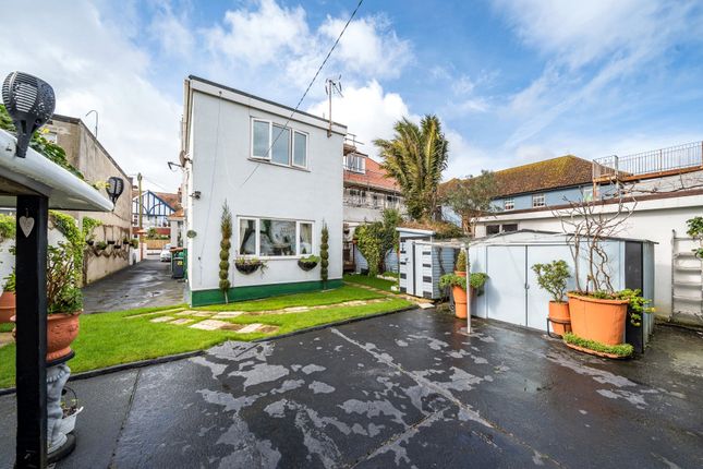 9 bedroom semi-detached house for sale