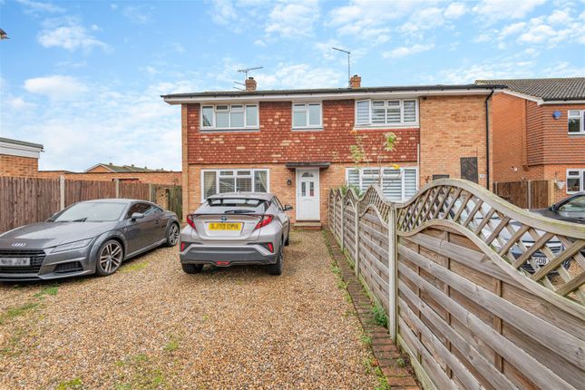 Lunsford Lane, Larkfield, Aylesford 3 bed semi