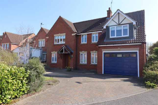 Honeysuckle Close, Brough 5 bed detached house for sale