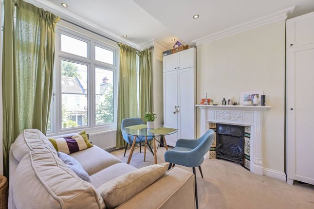Oxford Avenue, Wimbledon, London, SW20 2 bed flat for sale