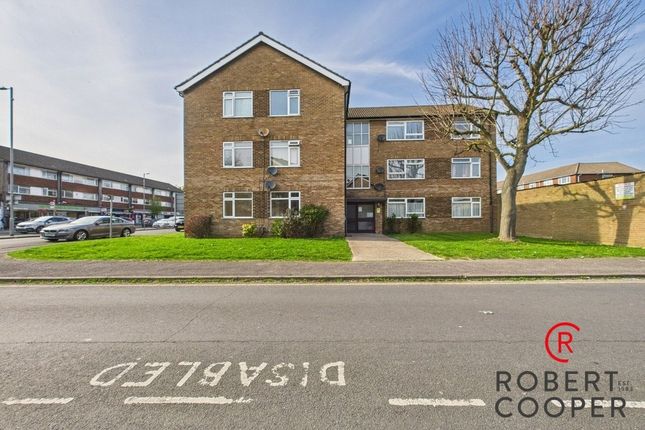Victoria Road, Ruislip, HA4 2 bed apartment for sale
