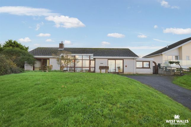 Tresaith Road, Aberporth, Cardigan 4 bed detached bungalow for sale