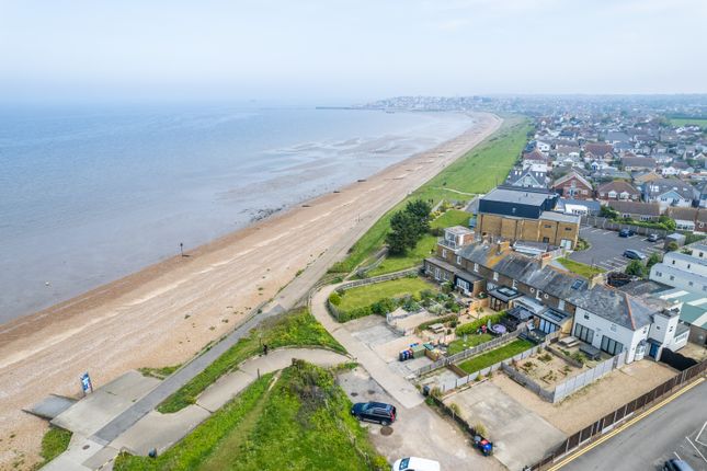 Swalecliffe, Herne Bay, CT6 3 bed terraced house for sale