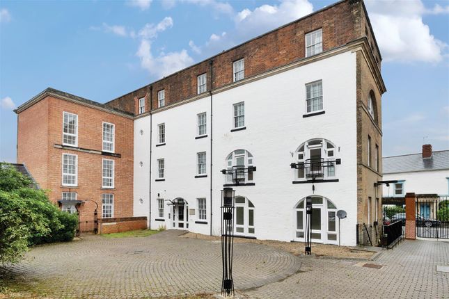 Long Building, Devizes 2 bed flat for sale