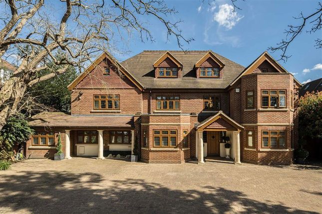 Court Road, London SE9 9 bed detached house for sale