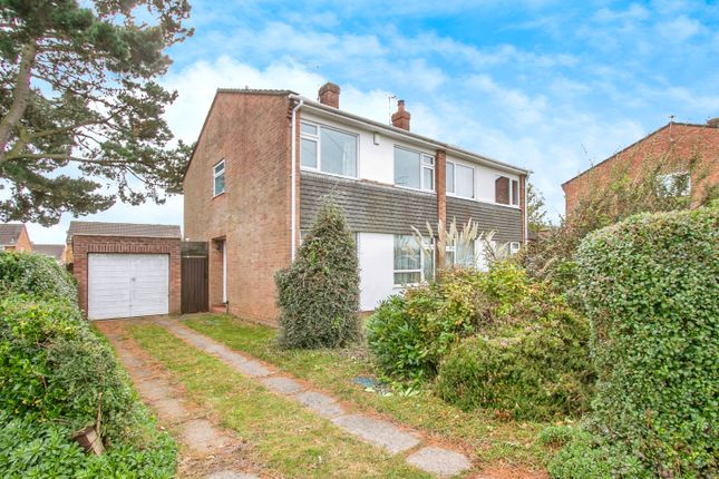 3 bed semi-detached house