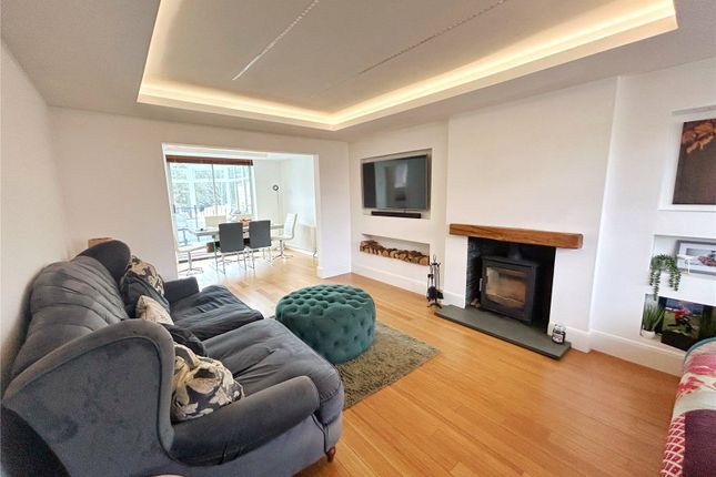 Jacobsen Avenue, Hyde, Greater... 3 bed semi