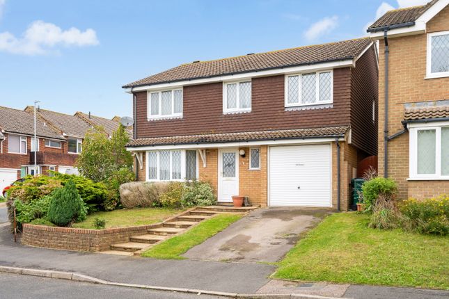 5 bed detached house