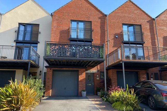 3 bed terraced house